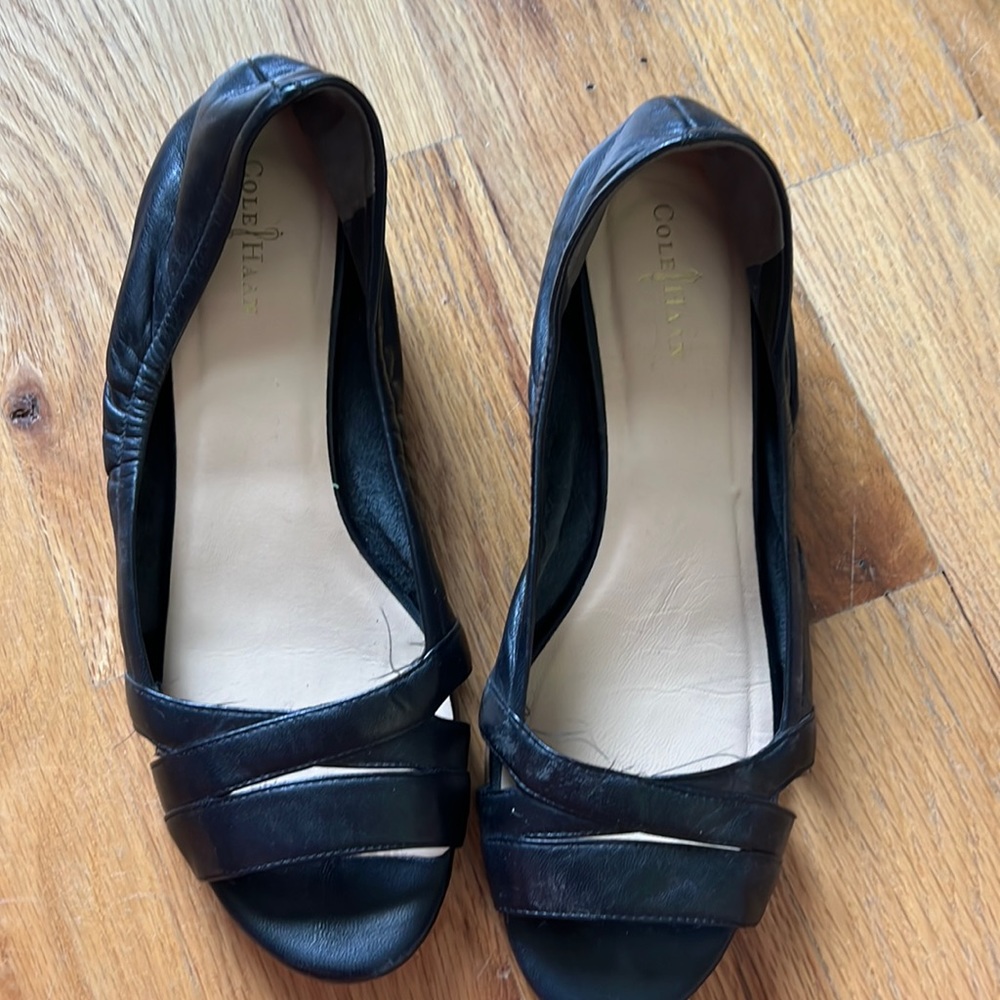 Cole Haan women's black kitten wedge size 8